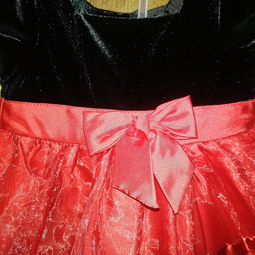 Dress - Picture 2 of 8